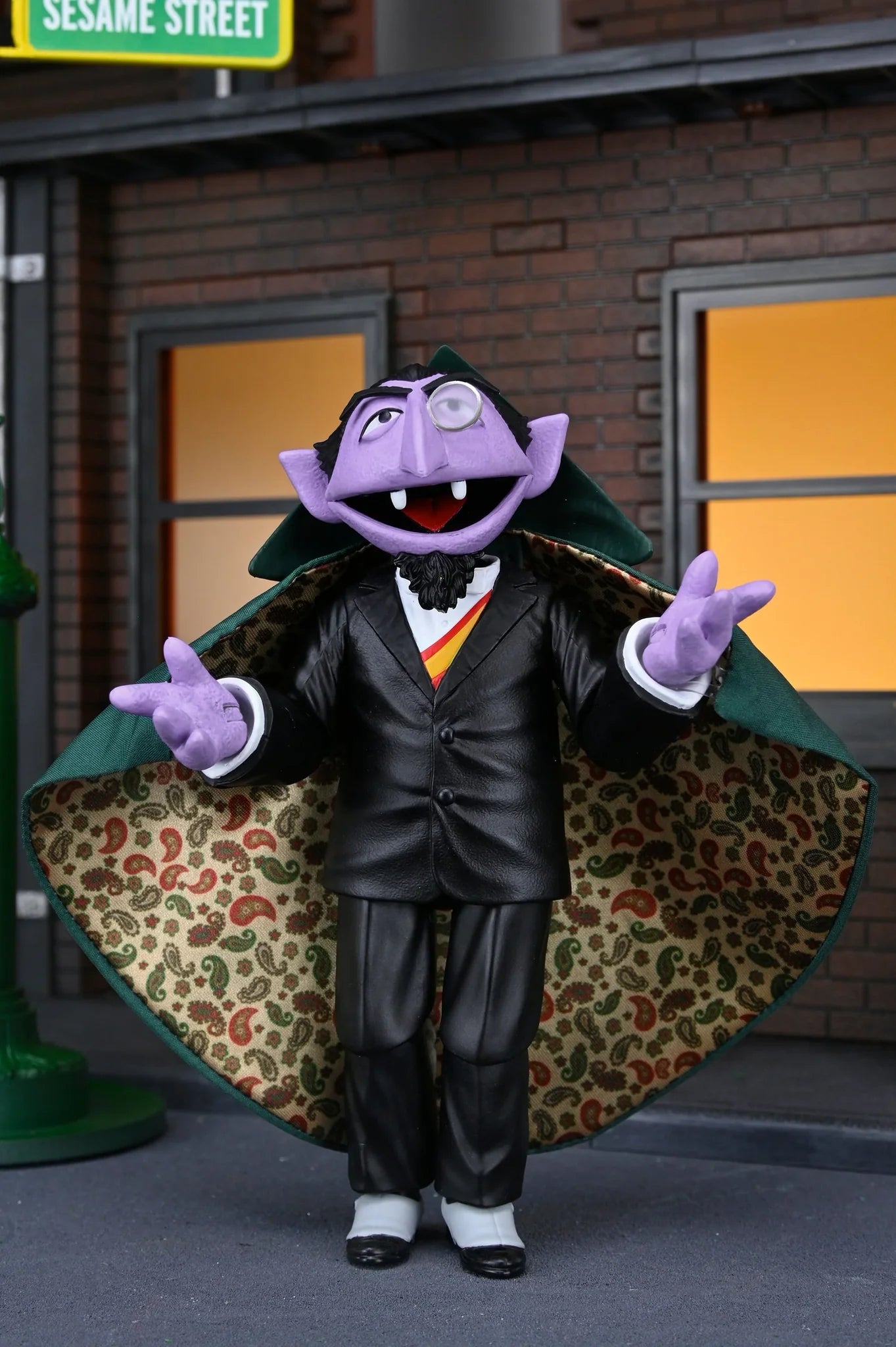 SESAME STREET - Count Von Count Neca Ultimate Figure