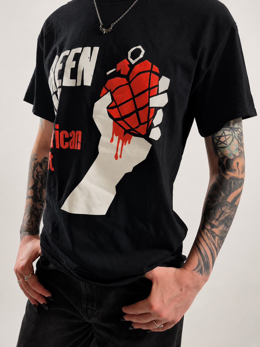 GREEN DAY - American Idiot Black T-Shirt