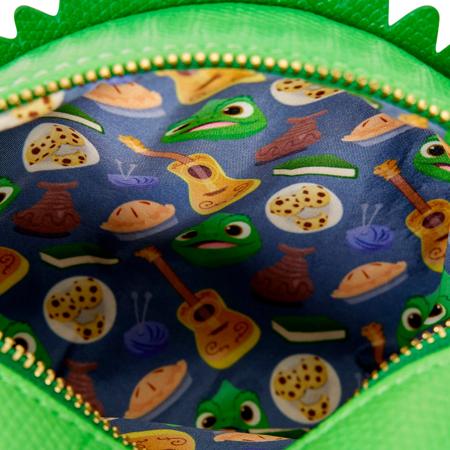 LOUNGEFLY : DISNEY - Tangled Pascal Figural Crossbody Bag