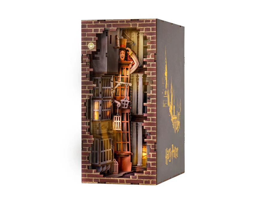 HARRY POTTER - Diagon Alley Tiny Adventures Book Nook Revell Model Kit