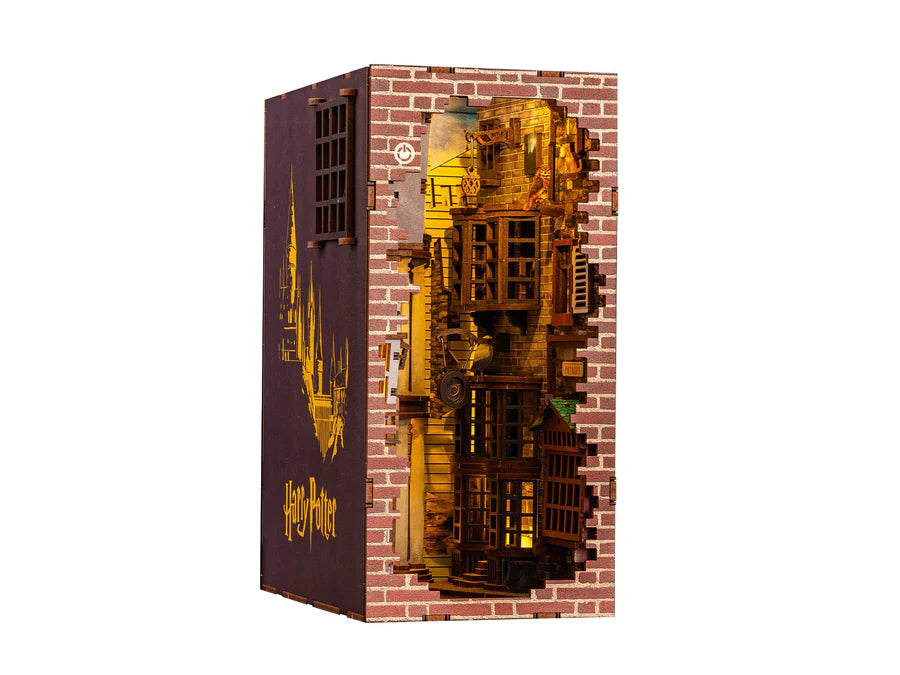 HARRY POTTER - Diagon Alley Tiny Adventures Book Nook Revell Model Kit