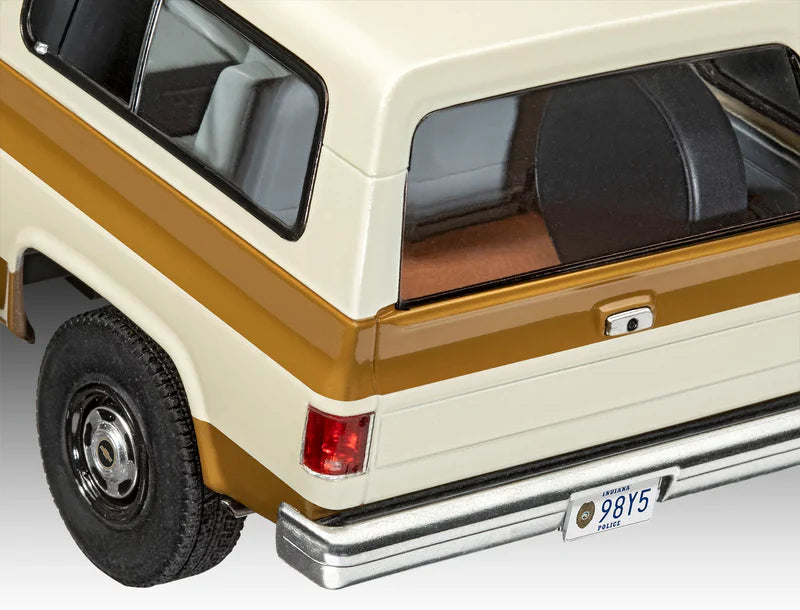 STRANGER THINGS - 1985 Chevrolet K5 Blazer 1/25 Revell Model Kit