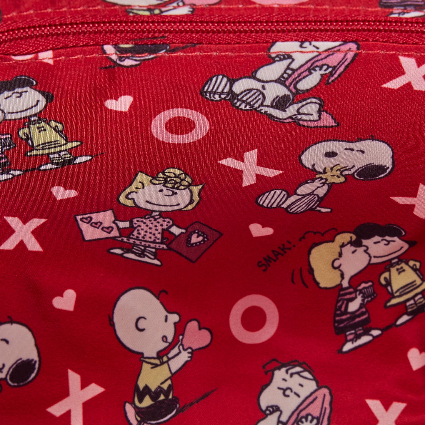 LOUNGEFLY : PEANUTS - Snoopy  XO Charm Crossbody Bag
