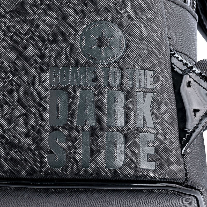LOUNGEFLY : STAR WARS - Darth Vader Light Up Backpack