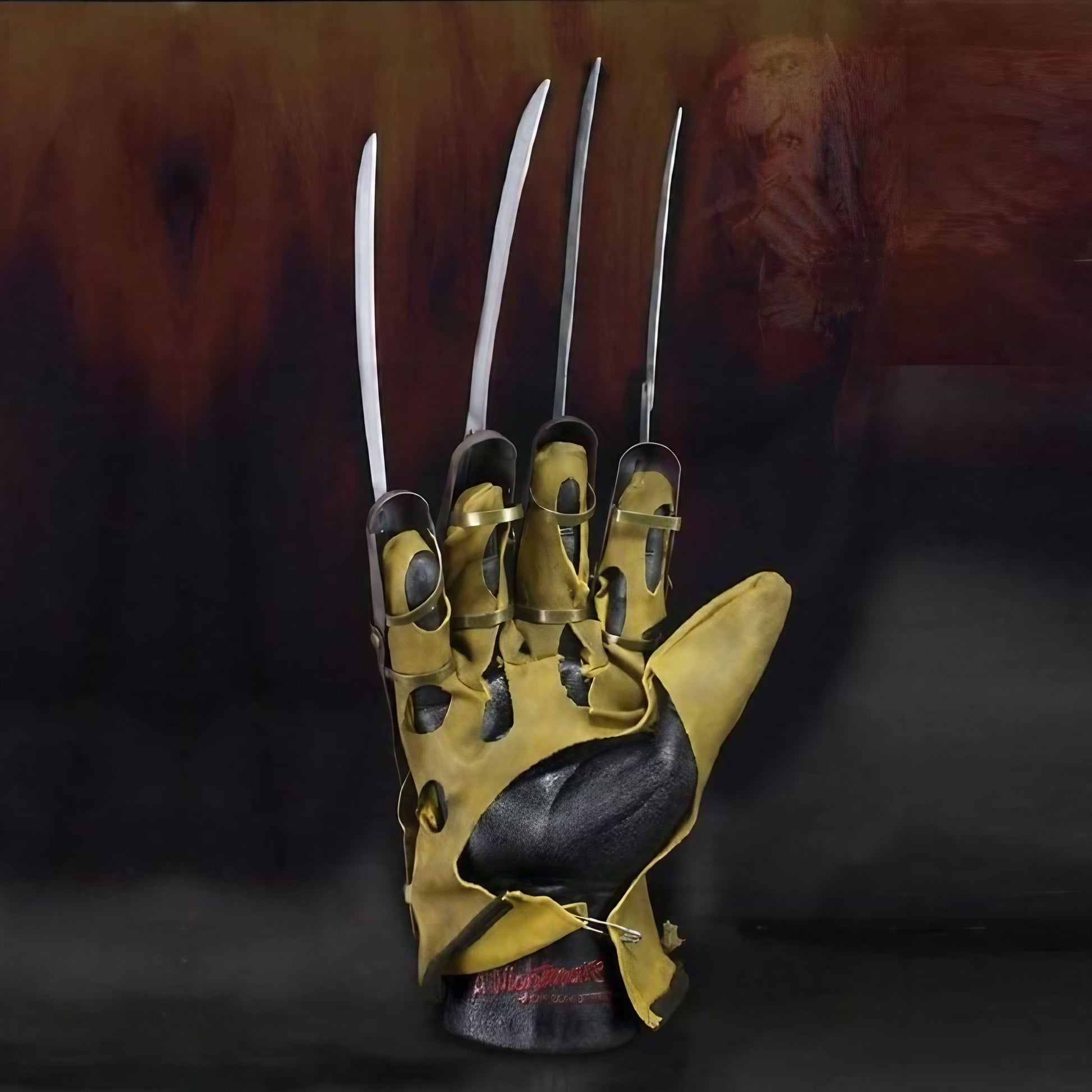 Deluxe Freddy Krueger glove replica from "Nightmare on Elm Street" by Neca