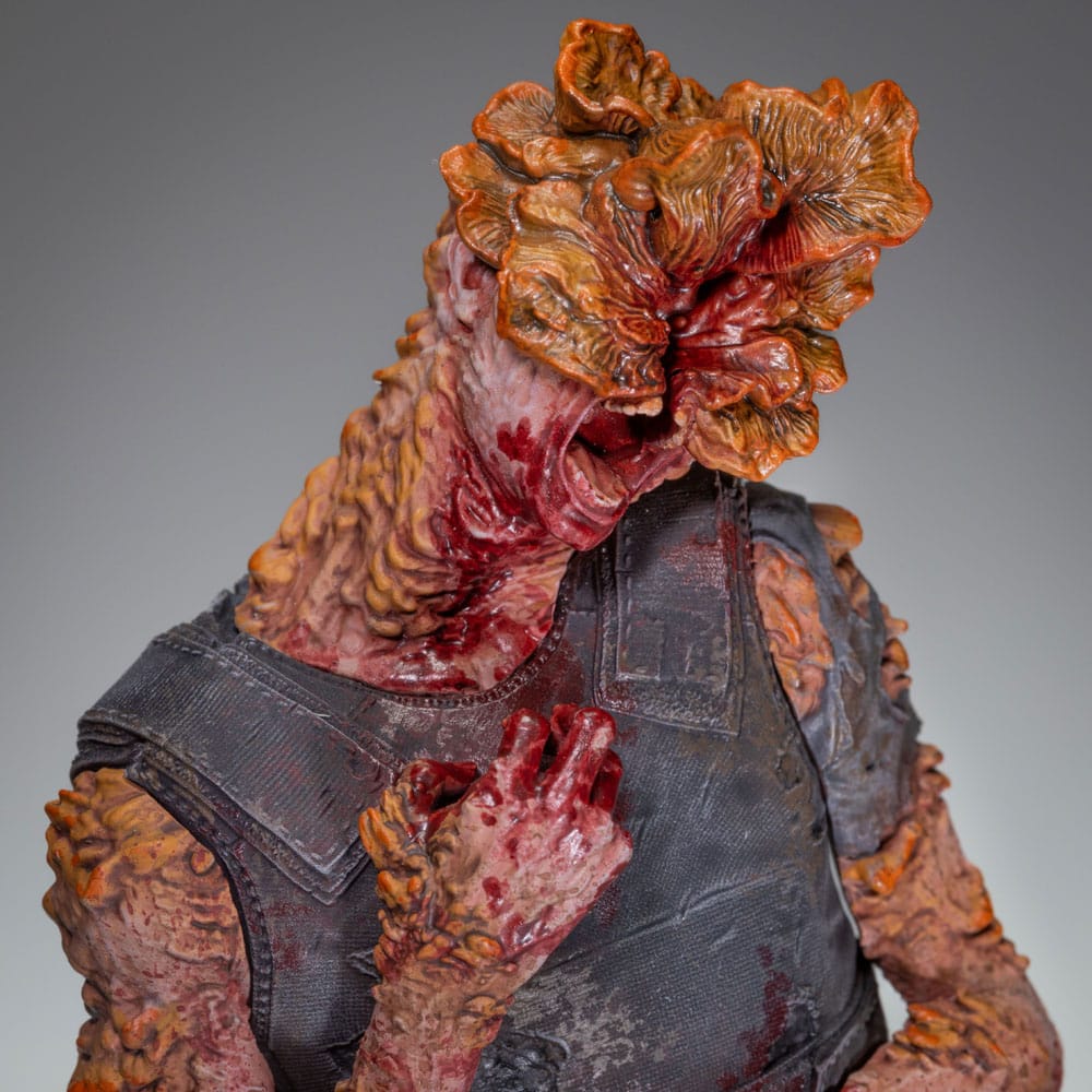 THE LAST OF US: PART II - Armoured Clicker Dark Horse Figure