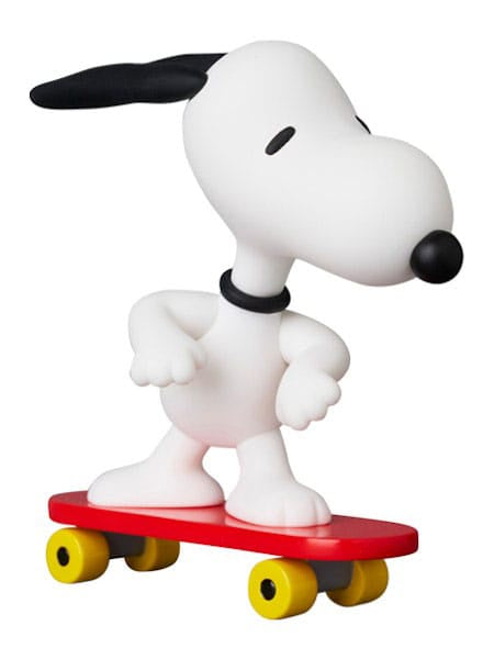 PEANUTS - Snoopy Skateboard Figure