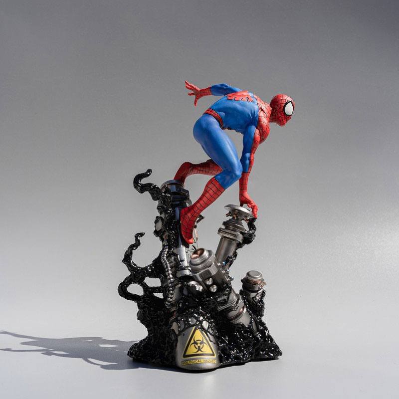 MARVEL : SPIDER-MAN - Amazing Spider-Man 1/10 Semic Figure
