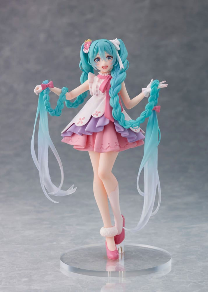 HATSUNE MIKU -  Hatsune Miku Wonderland Rapunzel Figure